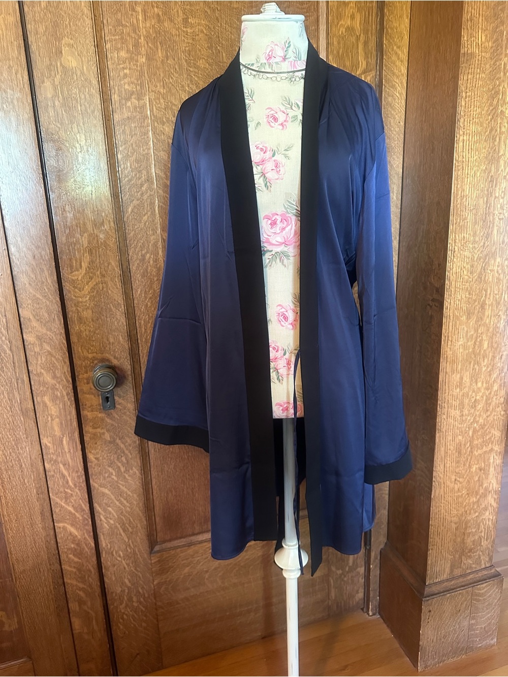 Savage x Fenty Black & Blue Short Unisex Robe, Size 2X/3X, NWT